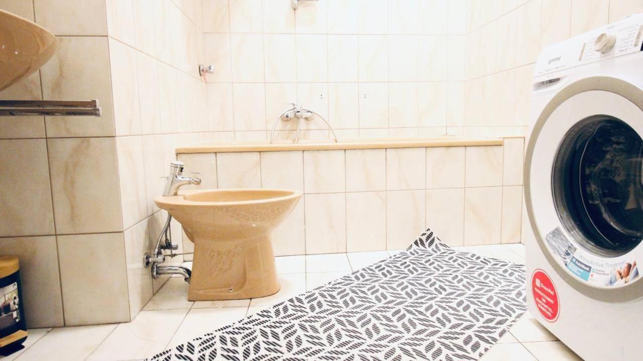 Modern Double Room Js B Wien Eksteriør billede