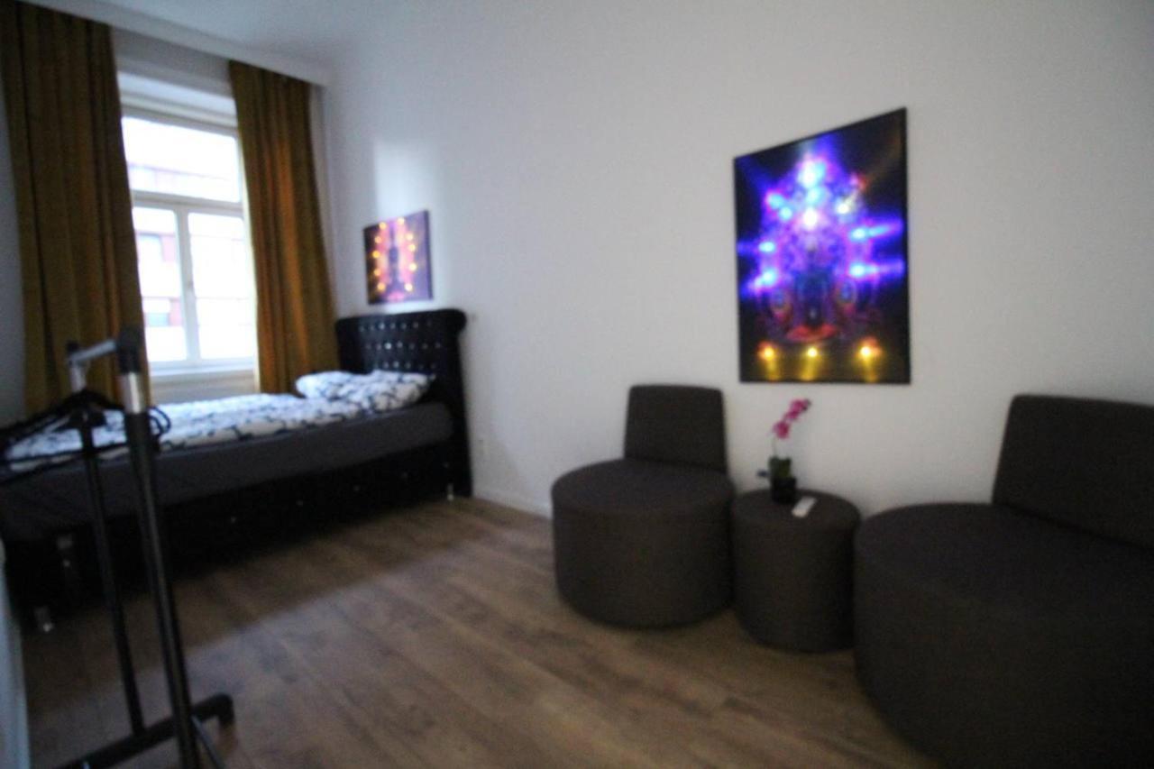 Modern Double Room Js B Wien Eksteriør billede