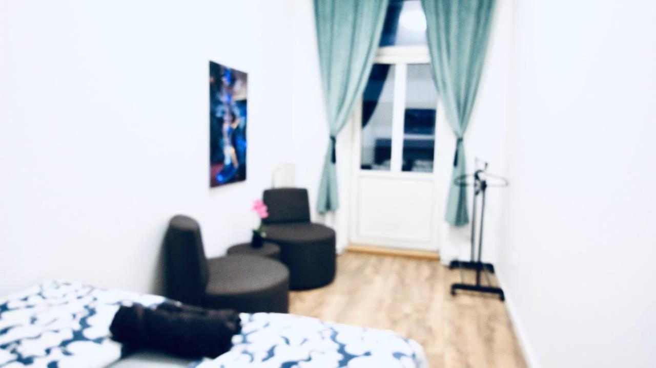 Modern Double Room Js B Wien Eksteriør billede